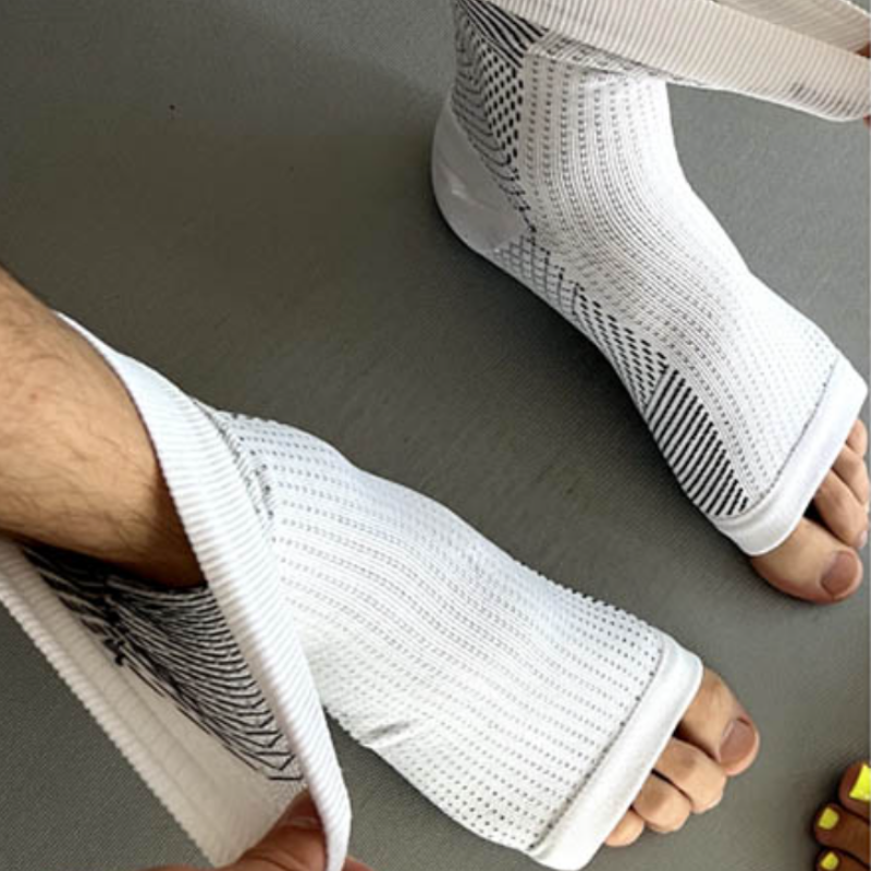OrthoSocks - גרבי לחץ לשיפור זרימת הדם והקלה בכאבי רגליים